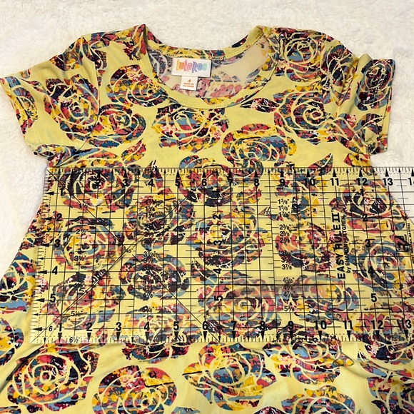 LulaRoe Girls Size 4 T-Shirt Dress - Picture 4 of 6